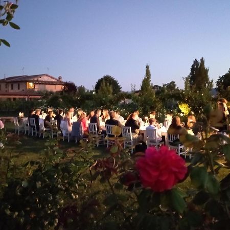 Il Fienile Di Assisi Villa Bagian luar foto