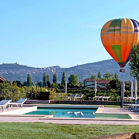Il Fienile Di Assisi Villa Bagian luar foto