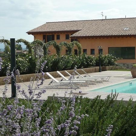 Il Fienile Di Assisi Villa Bagian luar foto