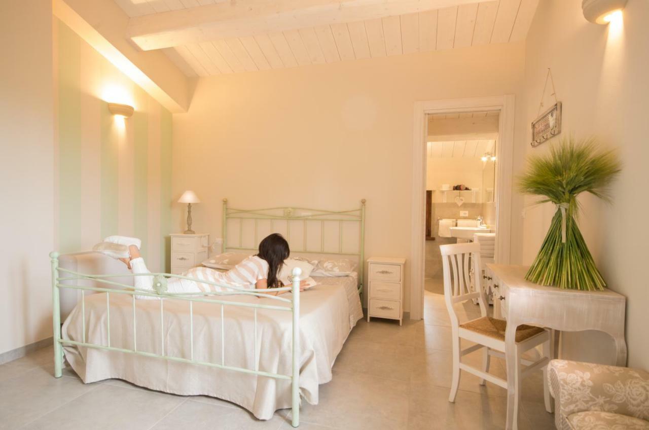 Il Fienile Di Assisi Villa Bagian luar foto
